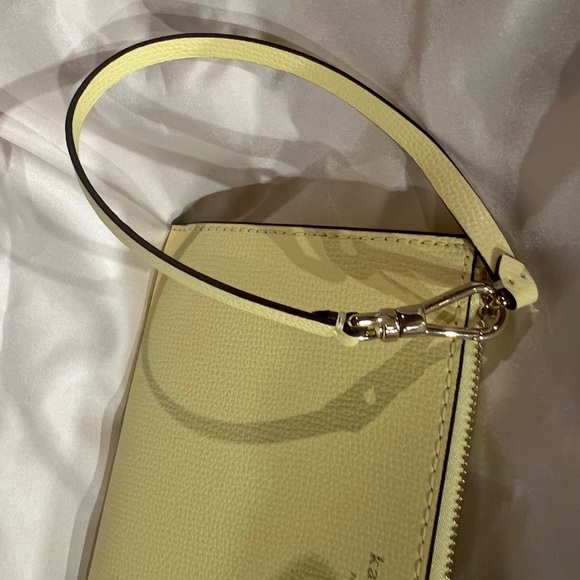 Kate Spade Large Wristlet New - Picture 4 of 8